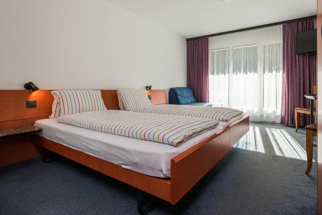 Hotel-Restaurant Ackersand ภายนอก รูปภาพ